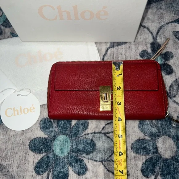 Chloé Drew Long Red Leather Wallet ( all inclusive)
Box, Dust bag, tag,COA card - Picture 14 of 16